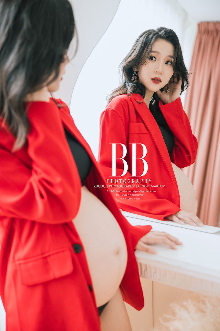 Read more about the article 孕婦寫真時裝系列